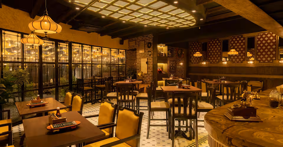 Leo Restaurant Ambiance